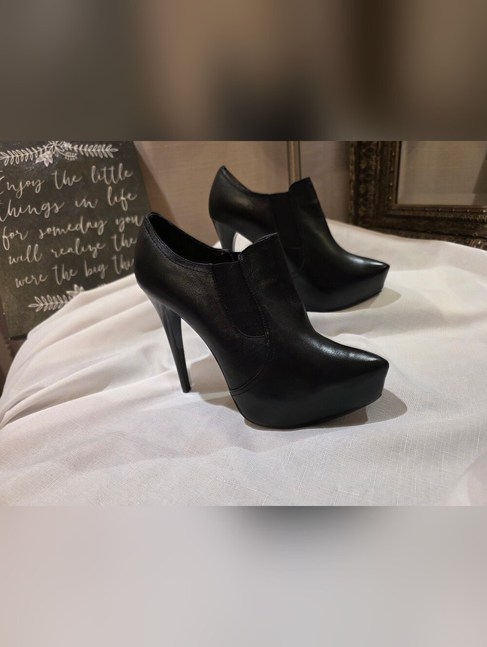 Wild Pair • Black High Heeled Platfotm Ankle Booties.  Sz 9